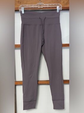 Vuori Women’s Pants - light purple